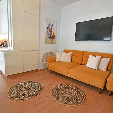 House Krist * Vlorë